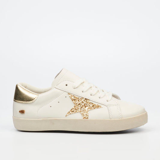 Beige Miss Black Veta 1 Sneakers: Stylish beige lace-up sneakers from Miss Black featuring a unique star detail on the side, perfect for casual outings and everyday wear.