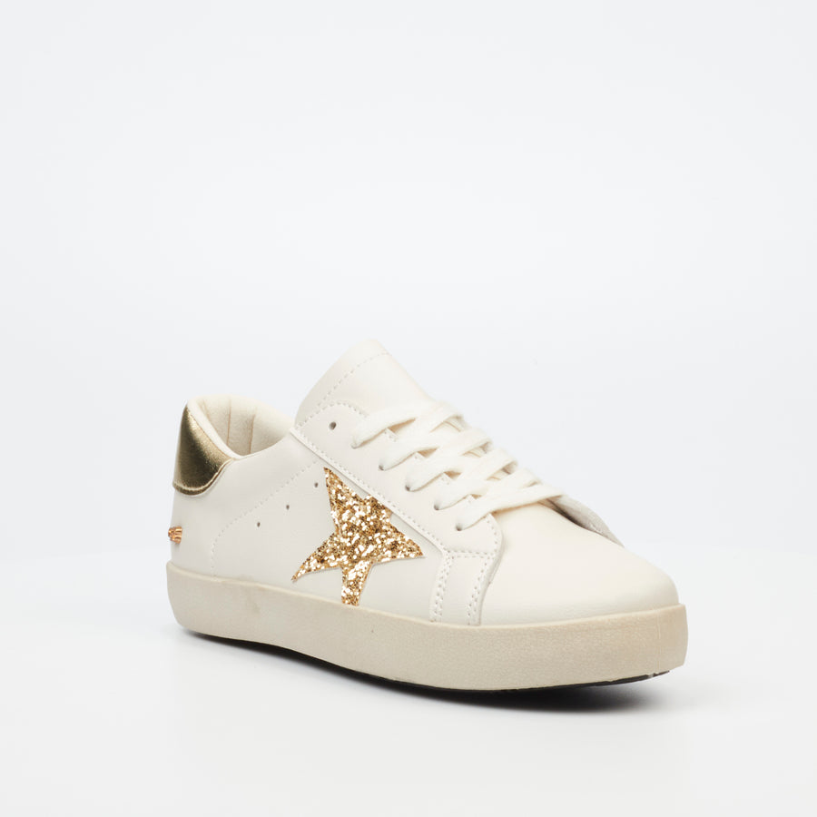 Casual Women's Sneakers: Discover the Miss Black Veta 1 sneakers in beige, designed with a lace-up closure and eye-catching star embellishment, ideal for a trendy yet comfortable look.