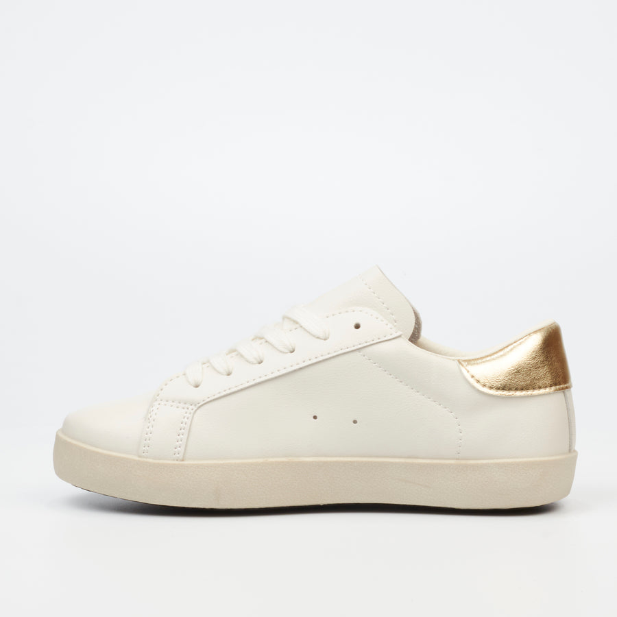 Veta 1 -  Miss Black Sneaker - Gold